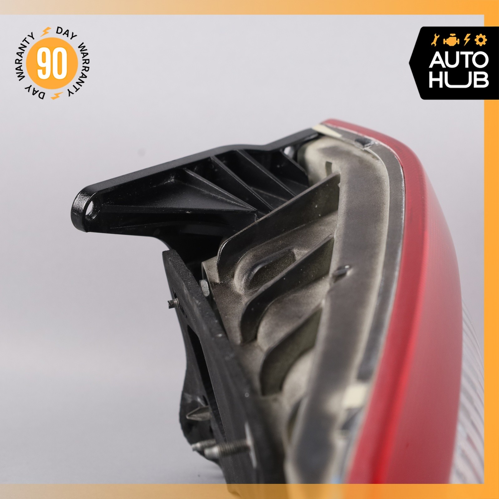 08-12 Maserati GranTurismo M145 Left Side Outer Tail Light Lamp 234379 OEM 45k