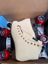 New Sure Grip Boardwalk Tan Suede roller skates size 9 fits women's 10-10.5