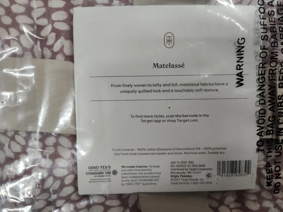 NWT Threshold Cotton Matelasse Reversible Quilt Full Queen 88 x 92 - Image 3 of 3