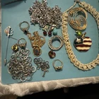 VINTAGE COSTUME JEWELRY! Lot 900
