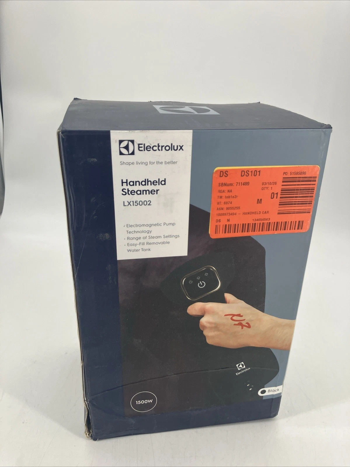 Electrolux Portable Handheld Garment & Fabric Steamer LX15002 New open box