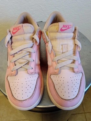 Nike Dunk Low Girls Shoes 3Y Triple Pink display picture 1
