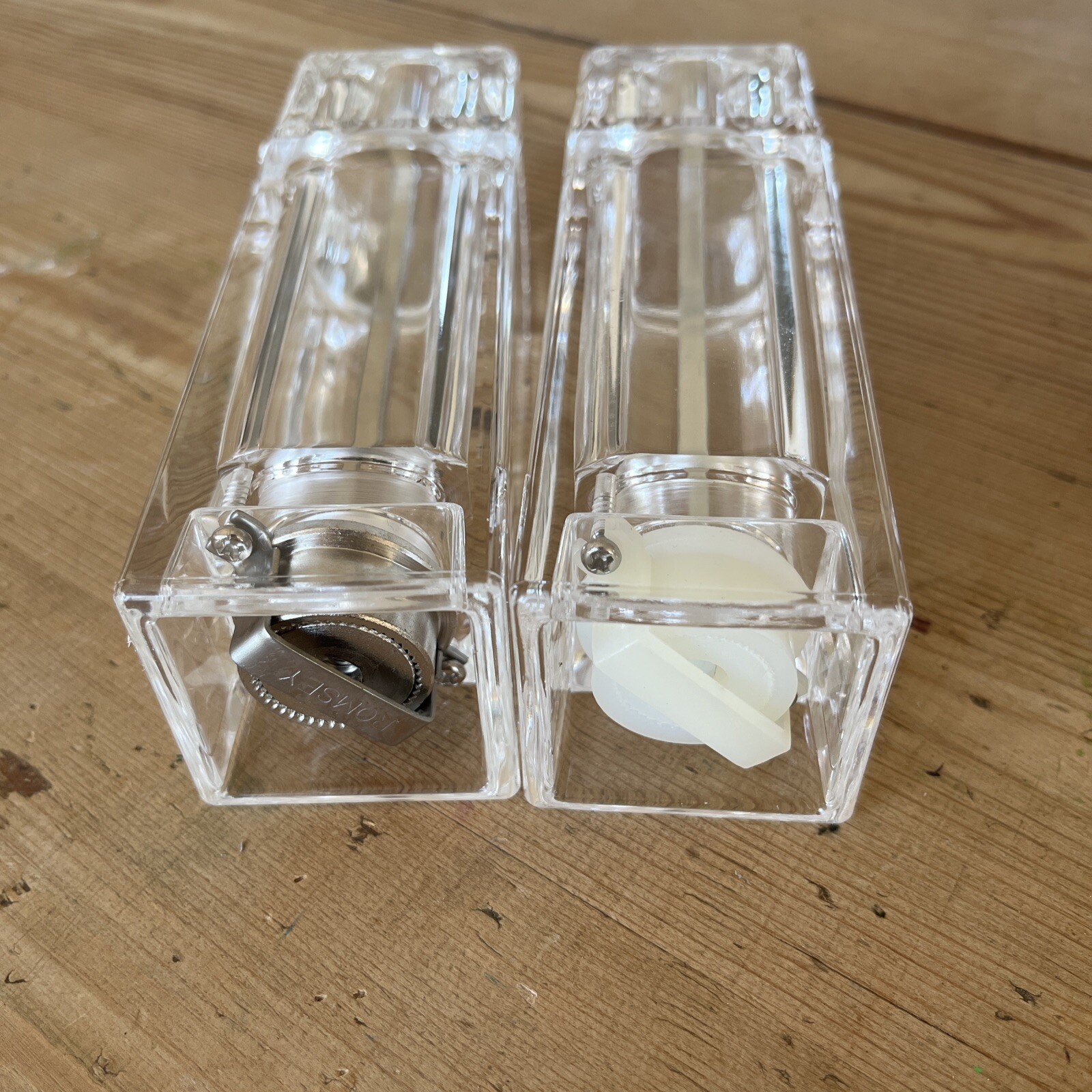 Stylish Clear Acrylic Square Salt & Pepper Grinders Romsey Mills Of