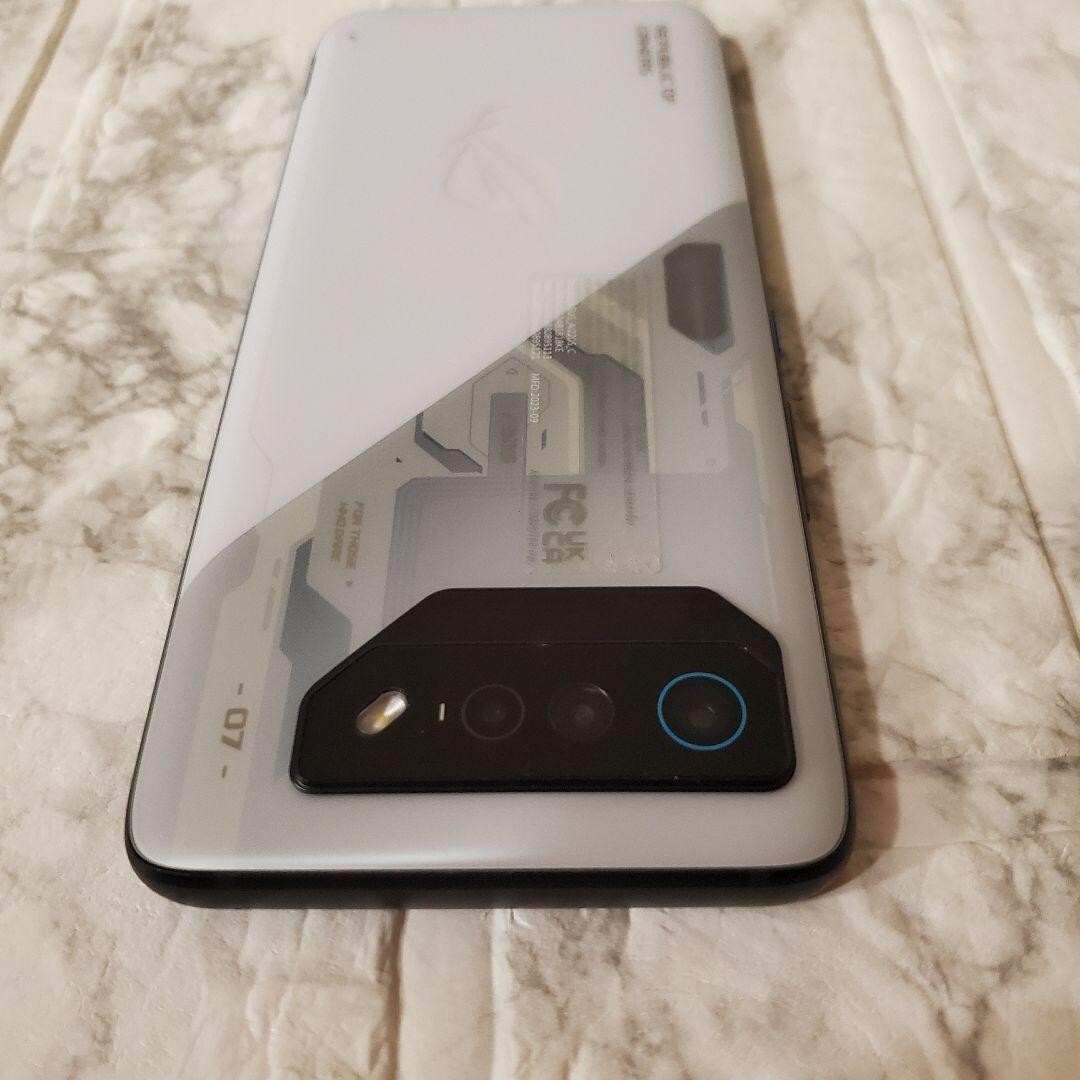 ASUS ROG Phone 7 5G 16GB 512GB WHITE Dual SIM Unlocked Android