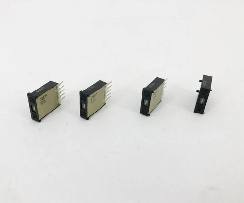 Lot of 4 New Omron A7DP-206-1 Thumbwheel Switches 30V Panel Mount