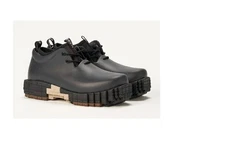 XPRESOLE BLOCKS MEN (LOW TOP)-are lightweight, waterproof, shock-absorbing,slip.