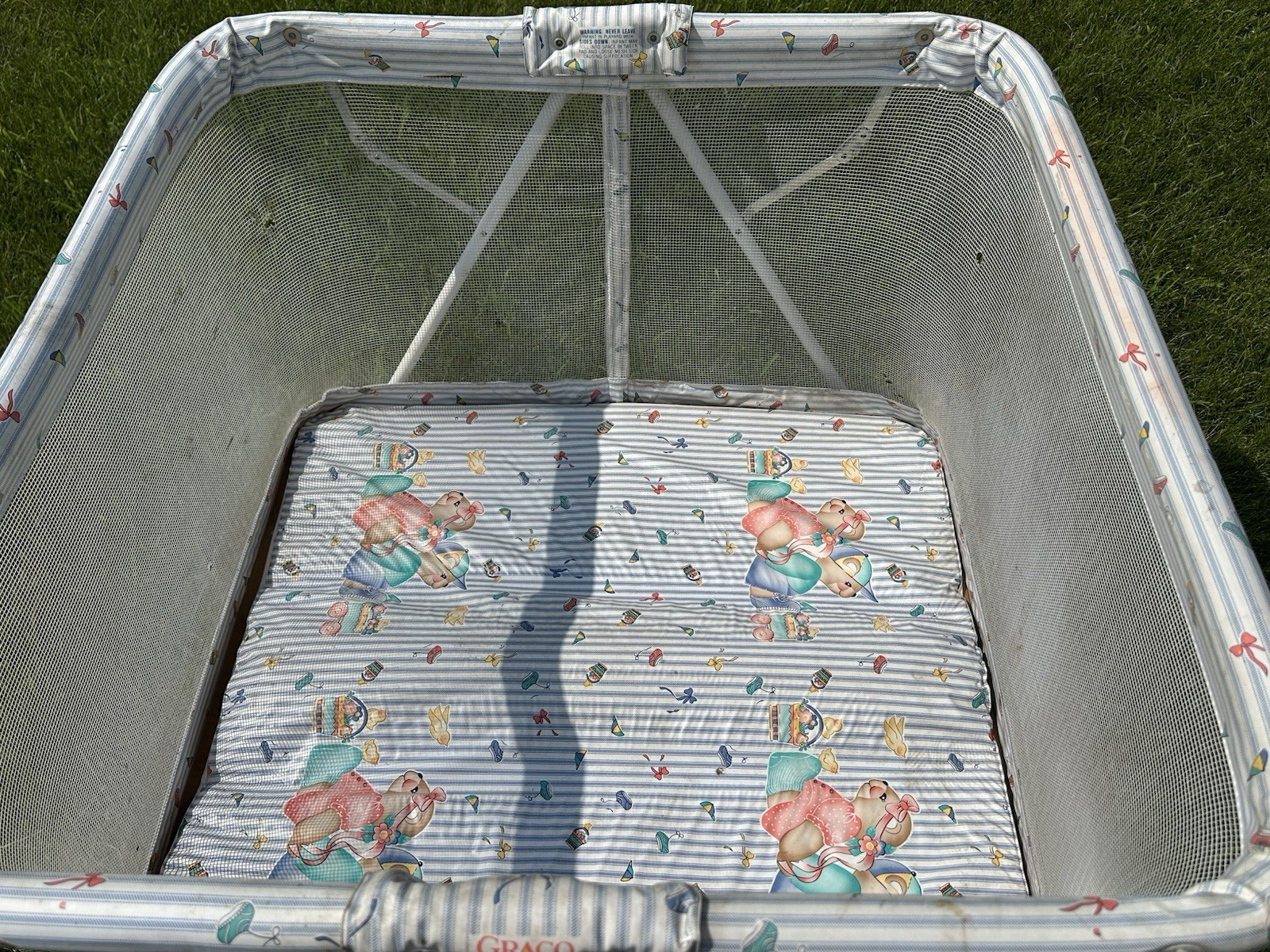 Vintage Graco Playpen Play Yard Mesh Sided Foldable Portable 80s 90s Nostalgia