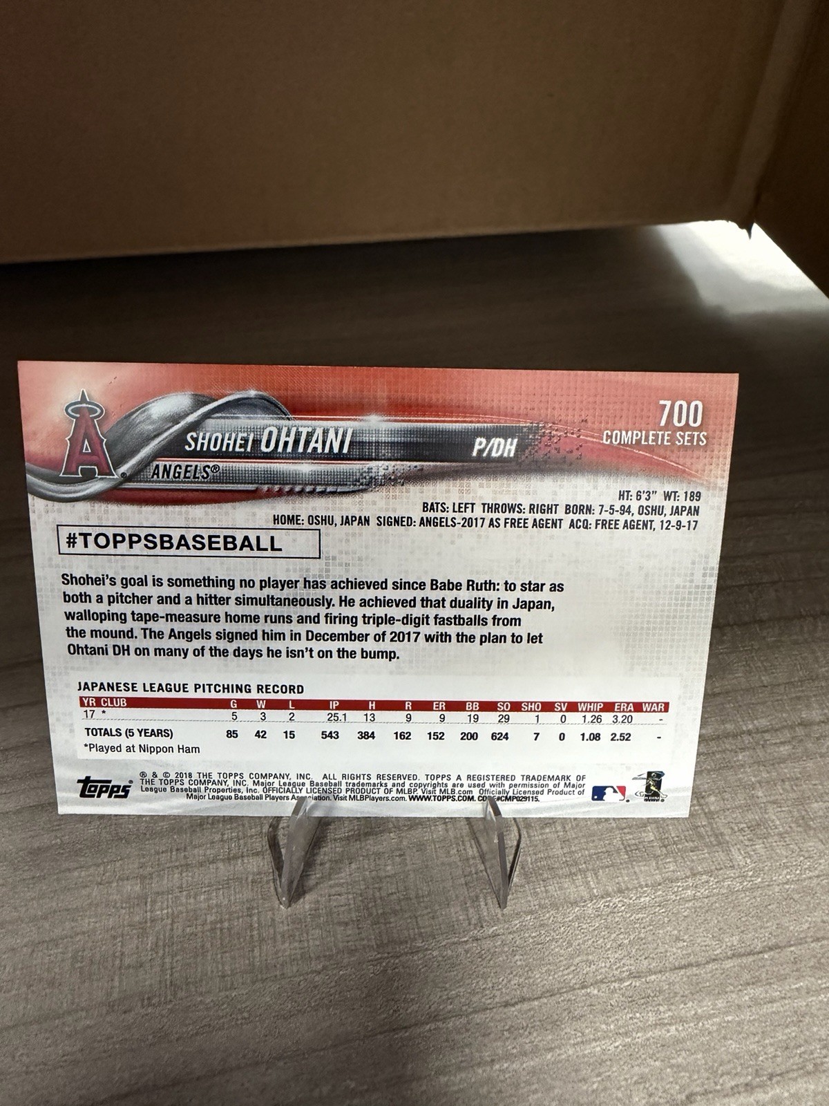 2018 Topps - Complete Sets Variation Shohei Ohtani #700 Pitching (RC) view 2