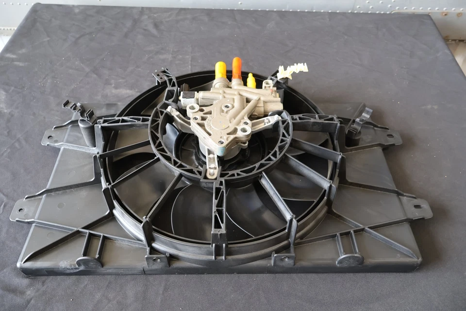 5290099AD NUEVO OEM 2003-2006 DODGE VIPER SRT-10 MÓDULO VENTILADOR DE REFRIGERACIÓN RADIADOR Foto 2 de 4