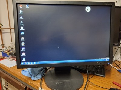 NEC MultiSync EA241WM 61 cm (24 Zoll) 16:10 LCD Monitor - Schwarz