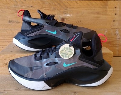 Nike Signal D/MS/X Low Textile Trainers UK6.5/US7.5/EU40.5 AT5303-005 Black/Grey