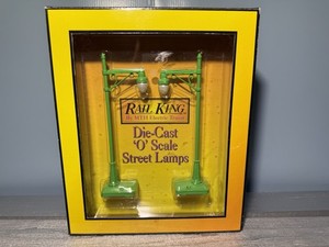 MTH Item #1032 - Number 64 Green Die-Cast Street Lamp Set - NOS in Box - 2 of 2