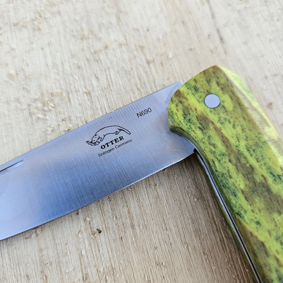 OTTER-Messer Finn Folding Knife 3.25" Satin Bohler N690 Steel Green Wood Handle - Image 3 of 3