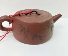 Chinese Yixing Zisha Clay Handmade Exquisite Teapot