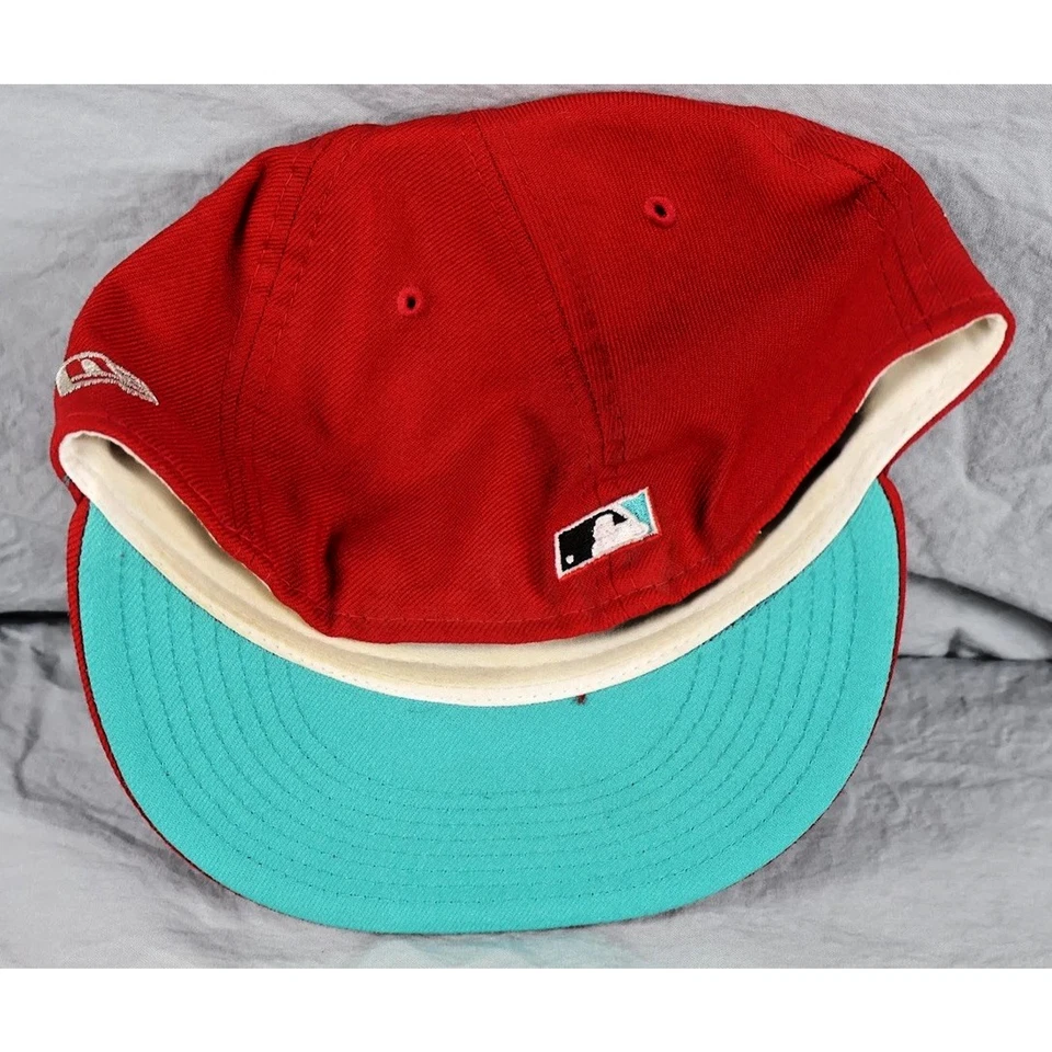 Винтажная мужская бейсбольная кепка Florida Marlins 7 1/8 красная MLB New Era 90-е - Изображение 3 из 4