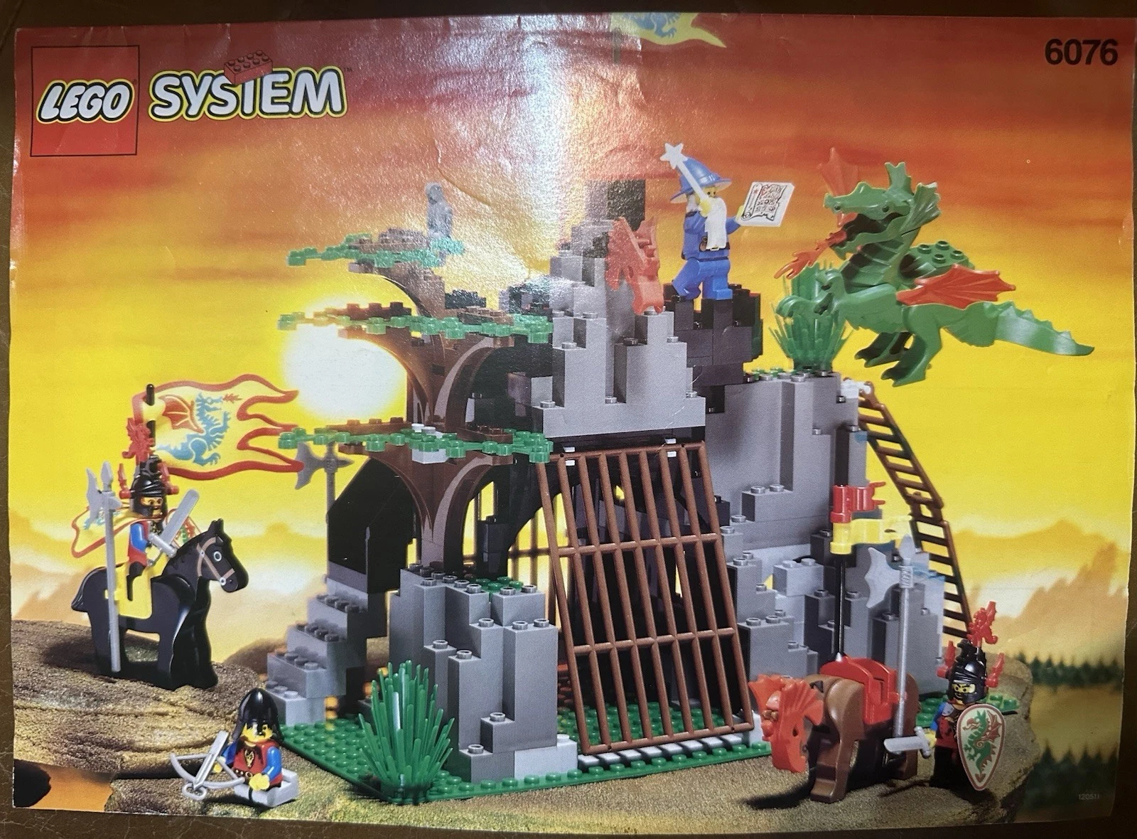Lego 6076 Knights Dark Dragons Den Instruction Manual Only 1993 Vf/Fn