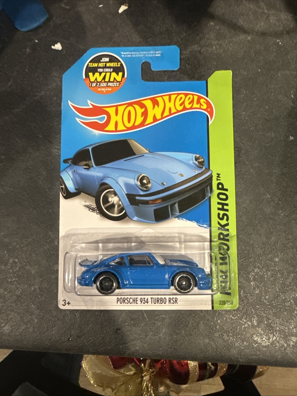 Hot Wheels 2015 #220/250 Workshop Garage Porsche 934 Turbo RSR Blue