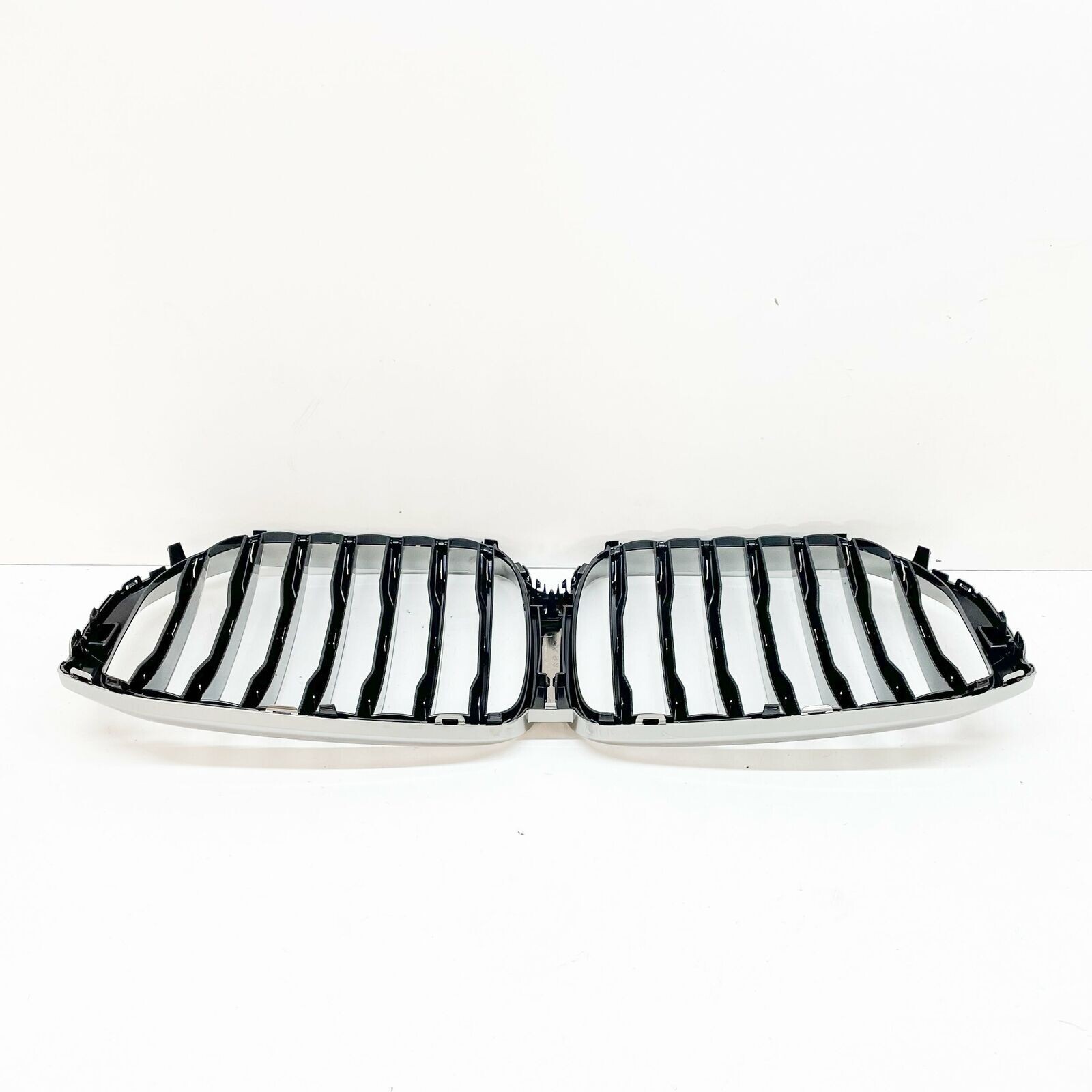 BMW G05 Front Bumper Radiator Grille Cerium Grey Genuine 