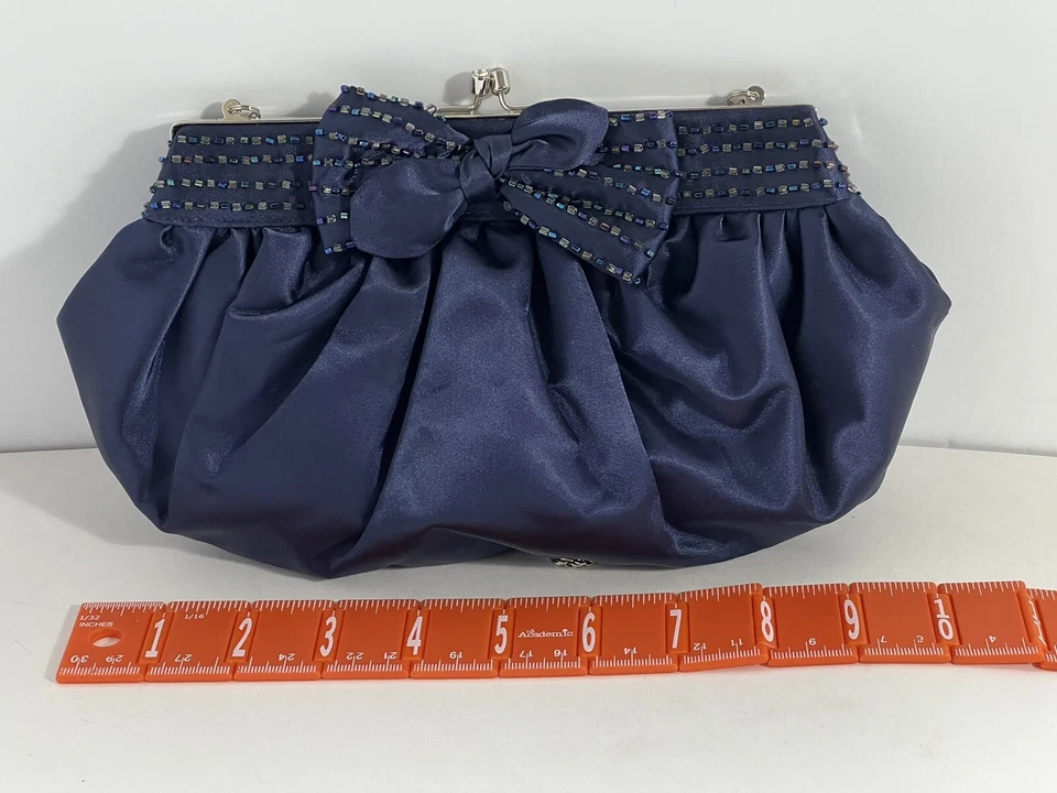 Vintage. La Sera By Franchi Beautiful Beaded Blue Hand Purse - Image 4 of 4