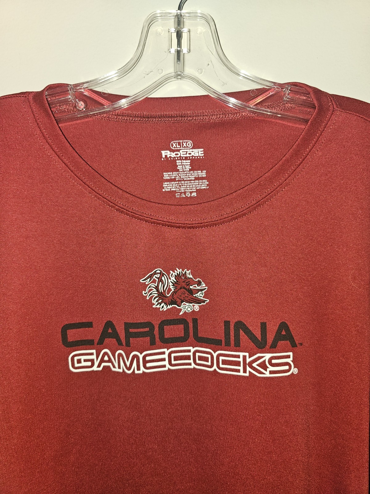 University Of South Carolina Activewear Xl Mens Red Graphic Logo Tshirt NCAA