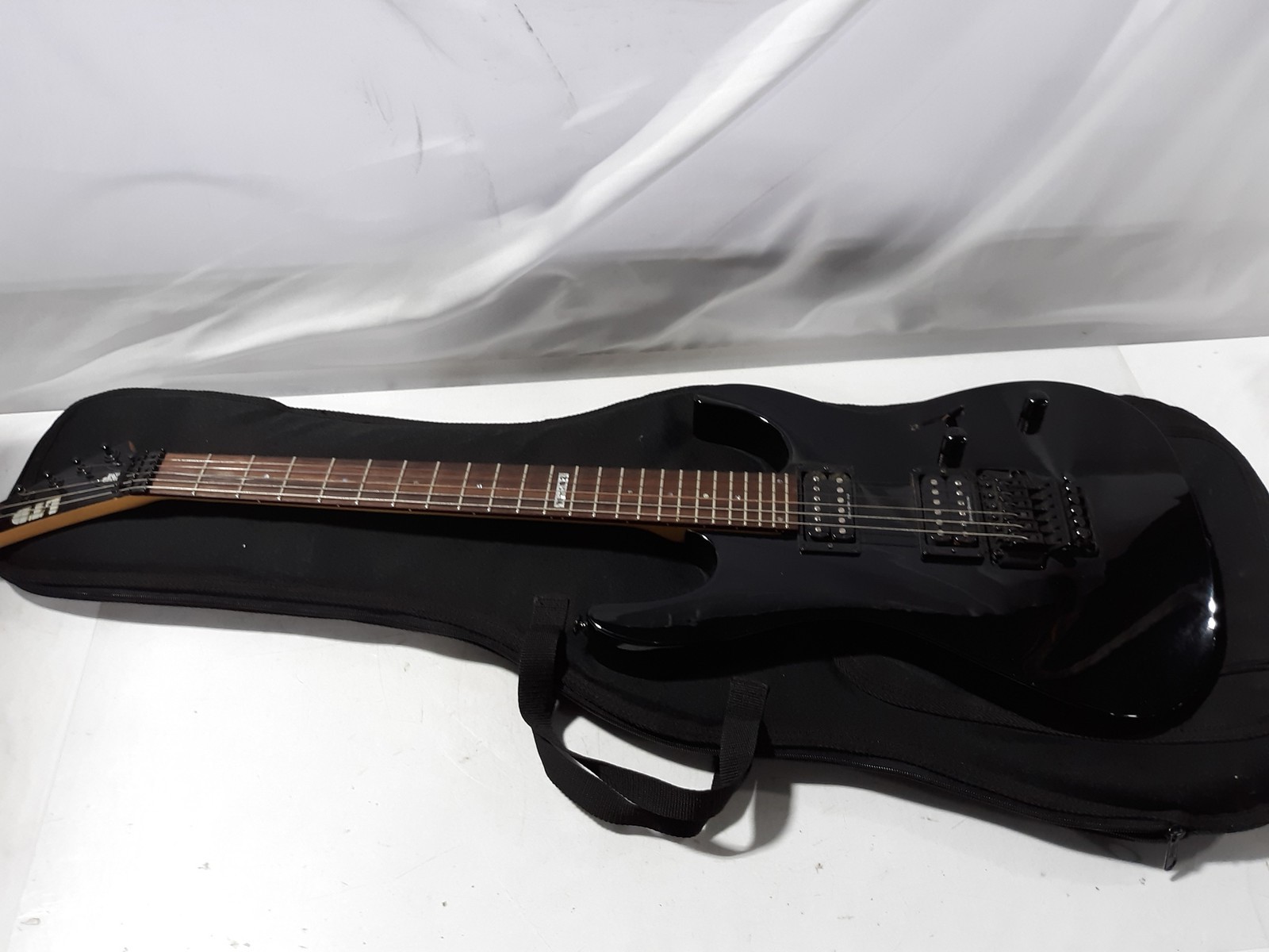 ESP LTD EC-1000 Electric Guitar Black w/ Gig Bag 