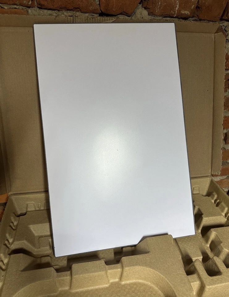 Starlink Gen 3 Rev 4 – Nur Antenne, defekt / für Ersatzteile, gebraucht locked - Bild 2 von 3