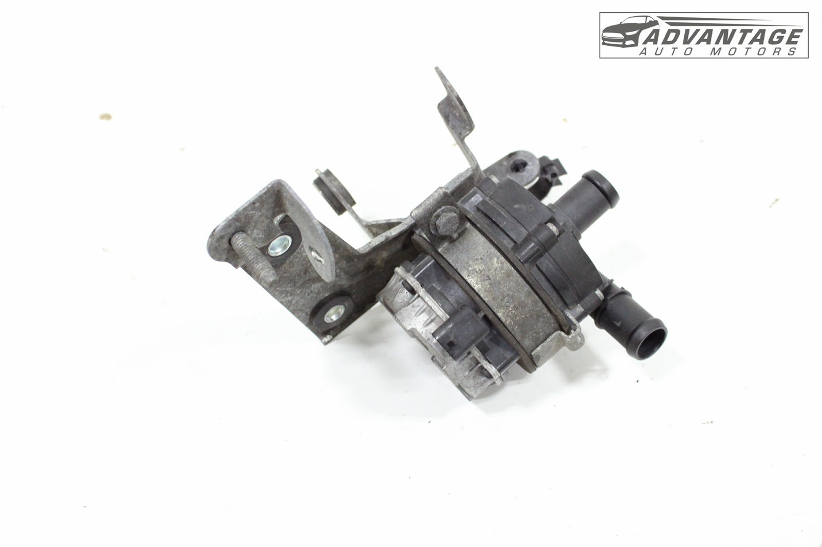 2014-21 MASERATI QUATTROPORTE ENGINE COOLANT AUXILIARY WATER PUMP & BRACKET OEM