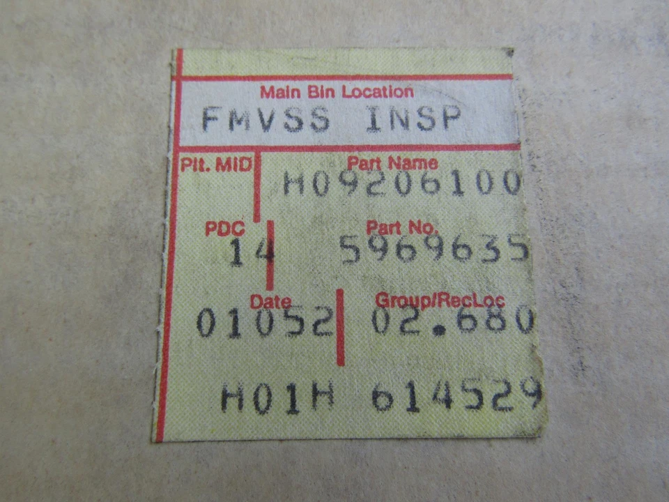 1978-1980 Chevrolet Monza NOS GM LH Drivers conjunto completo de lanterna traseira # 5969635 - Imagem 3 de 4