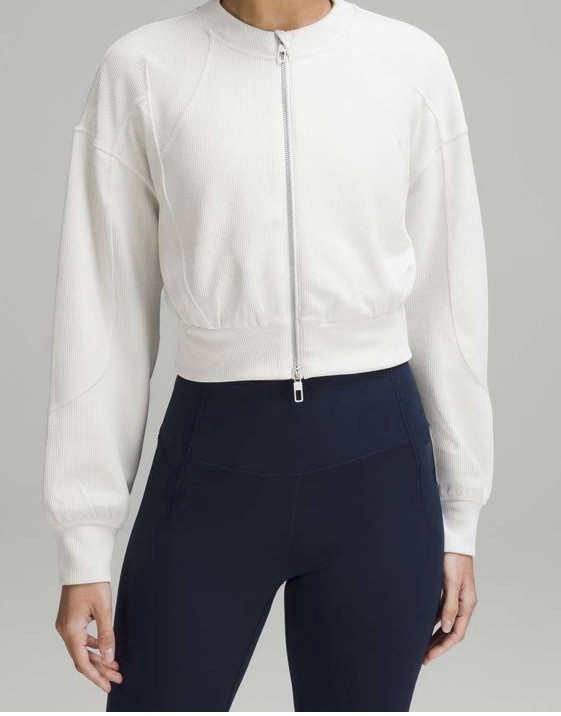 Lululemon Ribbed Softstreme Cropped Jacket Bone Size 2 Zip Athletic Layer