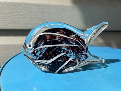 Purple Speckled Stripe Tropical Fish Ocean Art Glass Paperweight Figurine 4.5"