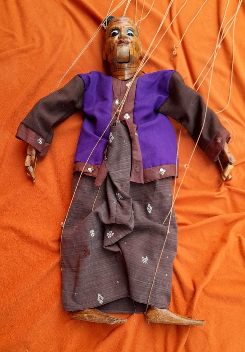 ANTIQUE BURMESE THAILAND MARIONETTE HAND CARVED DOLL PUPPET 22" TALL