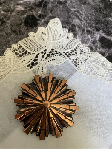 Vintage Copper Starburst Pendant Brooch Pin Jewelry XQ-5