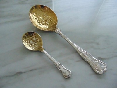 Sheffield KINGS Berry Jelly Spoon Gold Wash Raised Bowls