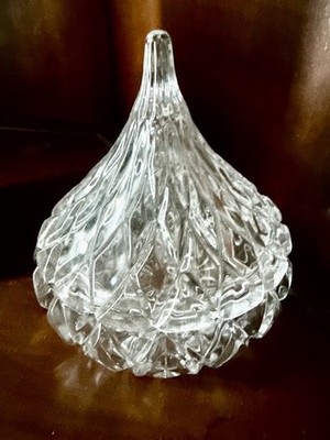 Vintage 1996 HFC Hershey Kiss Shaped Crystal Candy Dish With Lid 5 x6  MCM