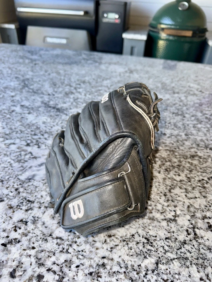 GUANTE DE BÉISBOL WILSON A2000 ZCAT-B LANZAMIENTO RÁPIDO SOFTBOL A2002F 12" DIESTRO $299,99 GUC Foto 2 de 4