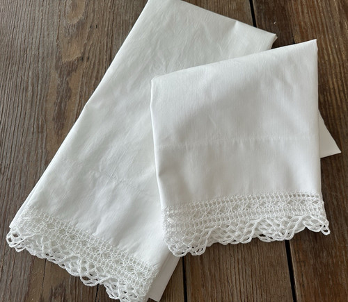 Vintage Pair 2 Crisp White Cotton Pillowcases Lady Pepperell Crochet Lace 22X32