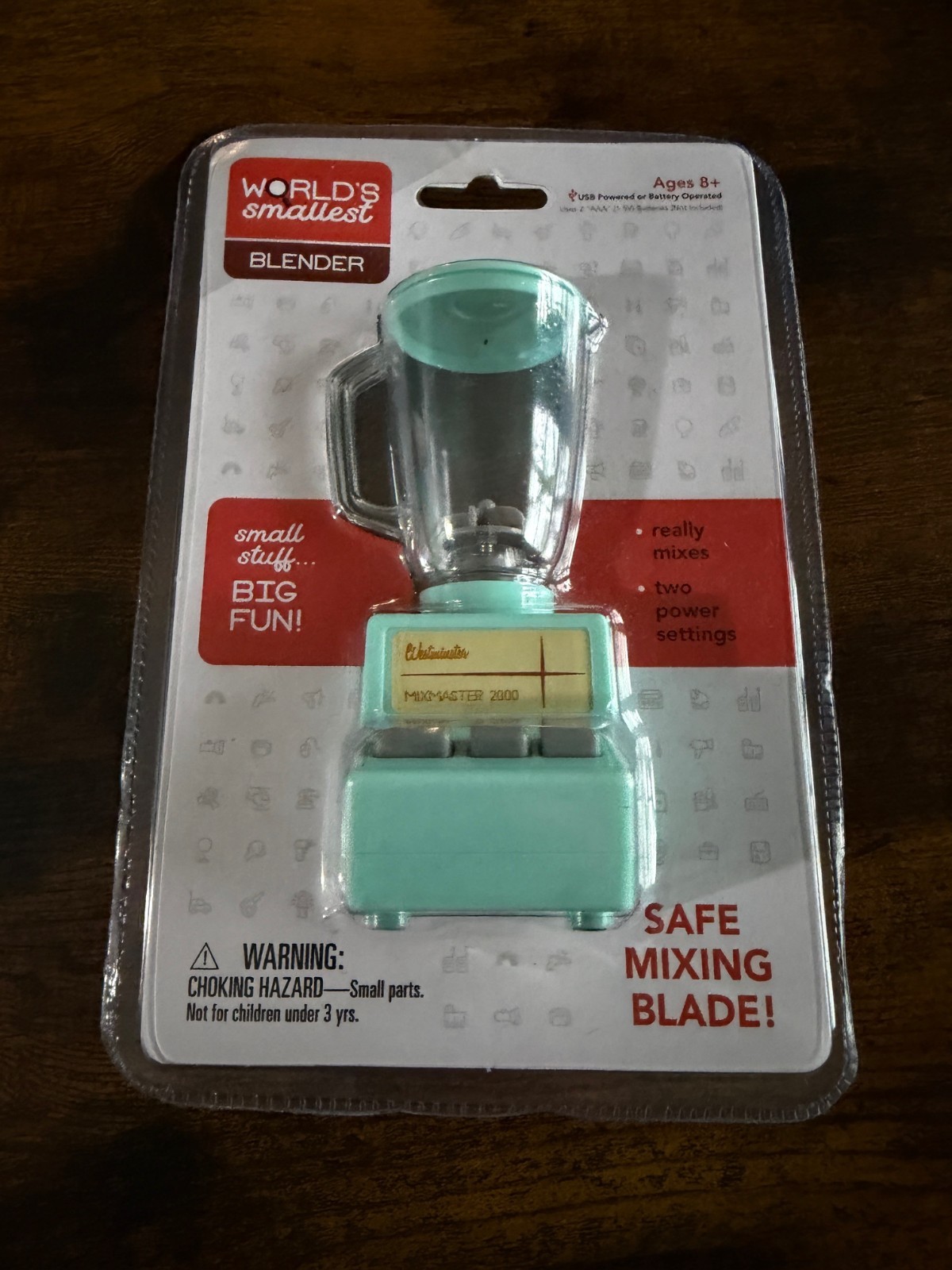 World's Smallest Blender Novelty Gift Toy 41023 NEW SEALED