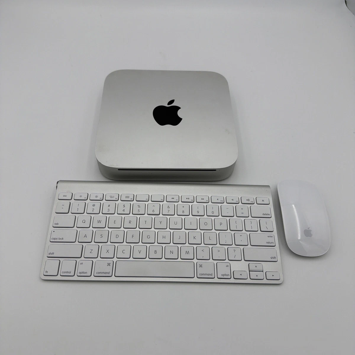 Apple Mac mini Mid 2010 A1347 2.4GHz C2D 4GB 320GB w/ KB Mouse