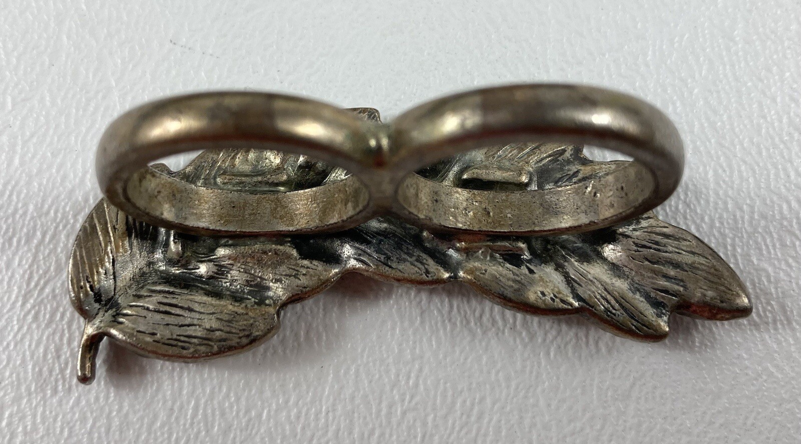 Rhinestone Leaf Ring Double Finger Silver Tone - image 2