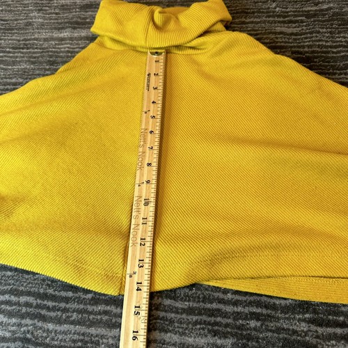 Forever 21 Sweater Womens XL Poncho Crop Cape Turtle Neck Mustard Yellow Button - Picture 10 of 10