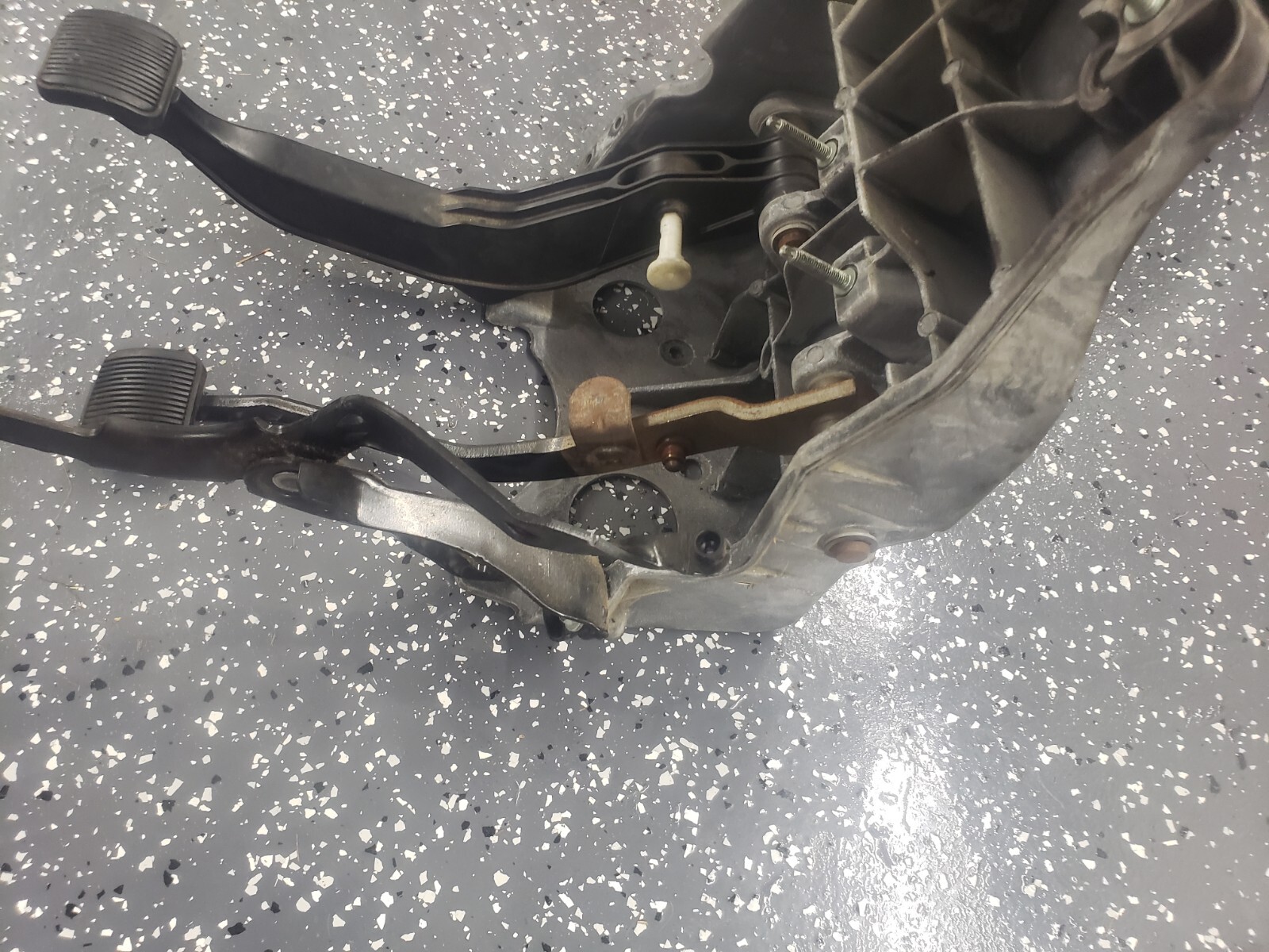 02 03 04 05 DODGE RAM NV 3500 1500 2500 MANUAL BRAKE CLUTCH PEDAL