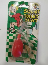 Vintage Original 80s UK FUNNYMAN PRANK Squirt Toilet seat Blister Unopened NEW
