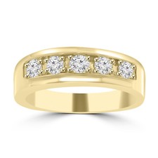 1.00 Men's Round Cut Diamond Wedding Band in 14 kt Yellow Gold