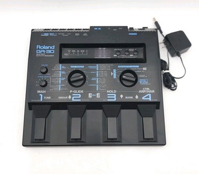 Roland GR-30 Guitar Synthesizer Effects Pedal Floor Multi Processor +Pwr Sply