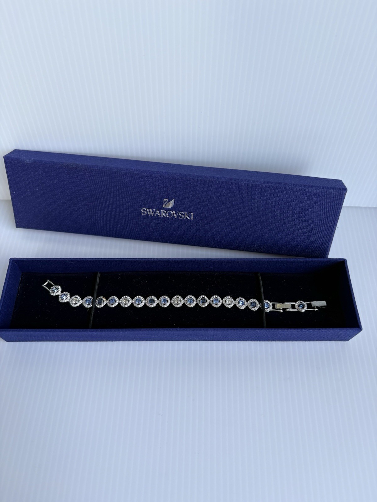 Swarovski Una Angelic Tennis Bracelet Round Cut Blue Rhodium Plated 5733401 NIB