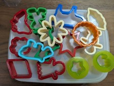 Cookie cutter set of 15 in various shapes