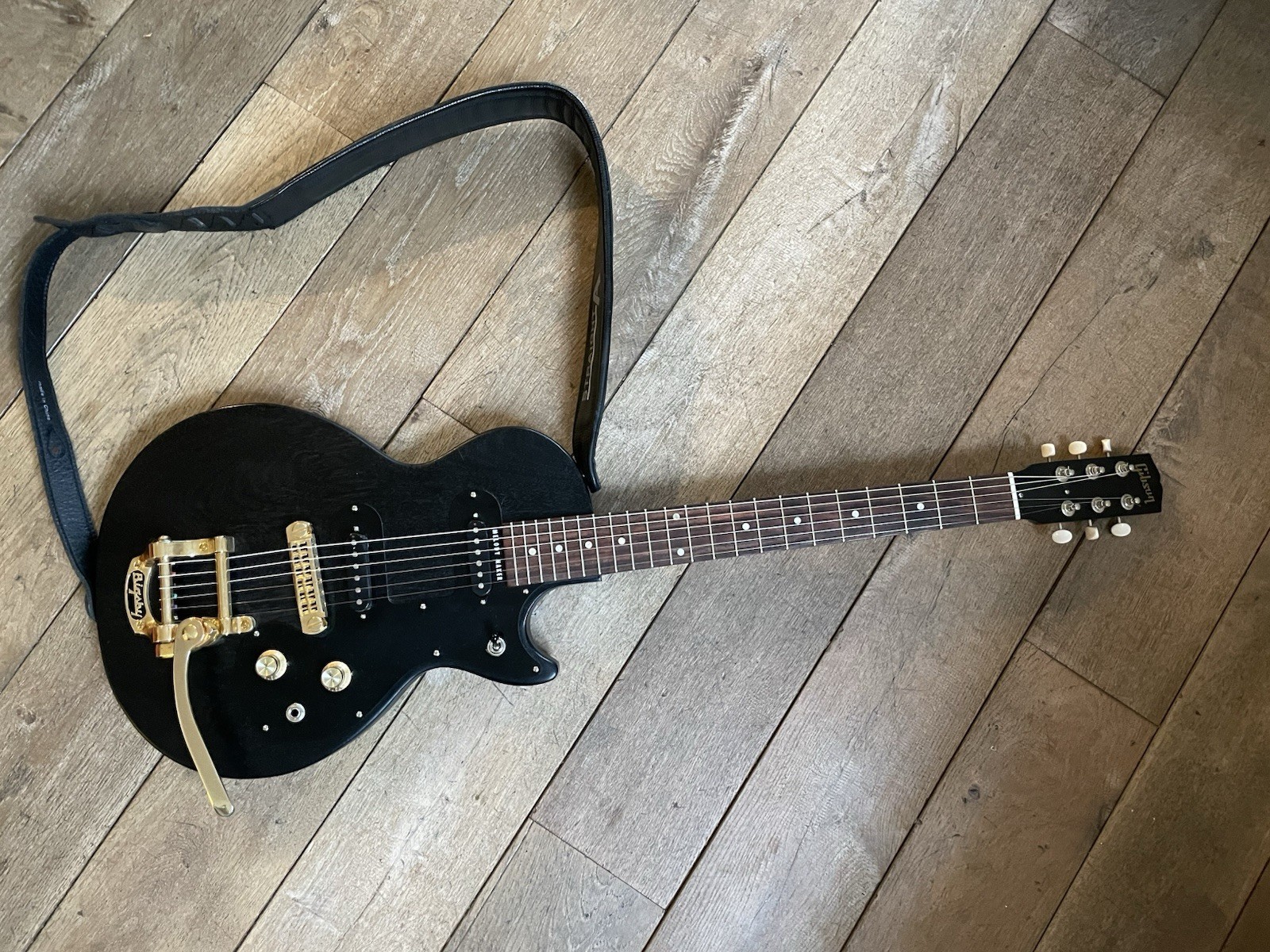 Gibson Melody Maker + Bigsby - Made In USA