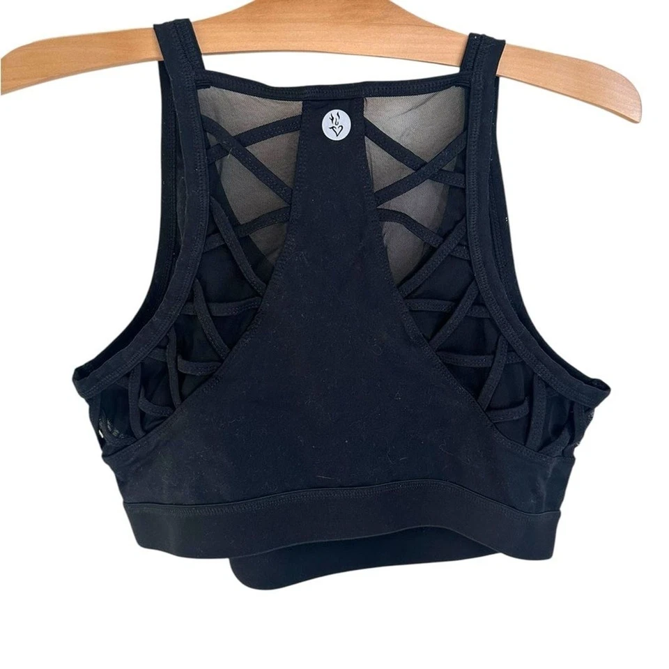 Torrid medium Impact Wireless Sports Bra V Neck Mesh Strappy Back Black size 2x - Image 4 of 4