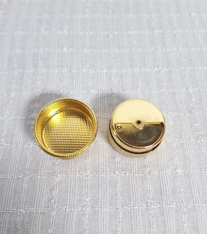 Ancien Pilulier En Métal Doré - Photo 3/4