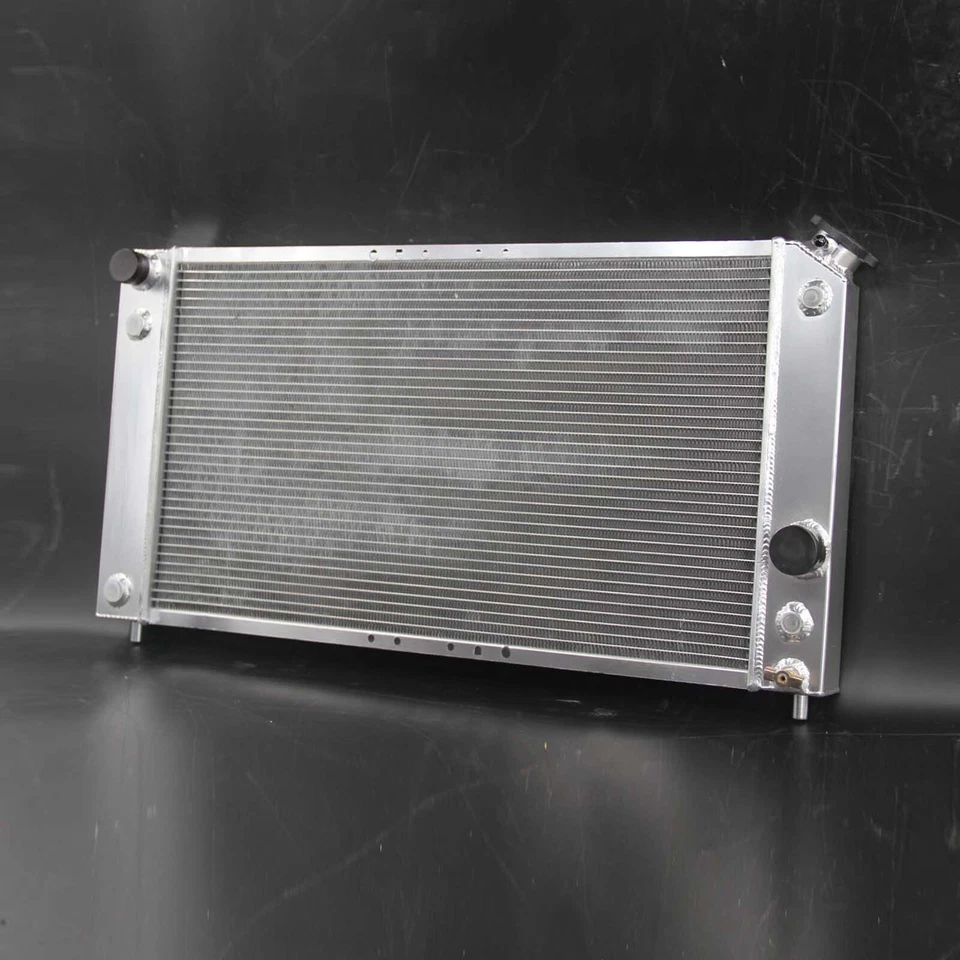 Radiador de aluminio apto para Chevrolet GMC Blazer 4.3L V6 Jimmy 96-04 Bravada 1826 3 filas Foto 4 de 4